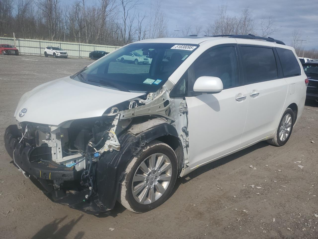 Leroy, NY에서 판매 중인 2011 Toyota Sienna Xle - Front End