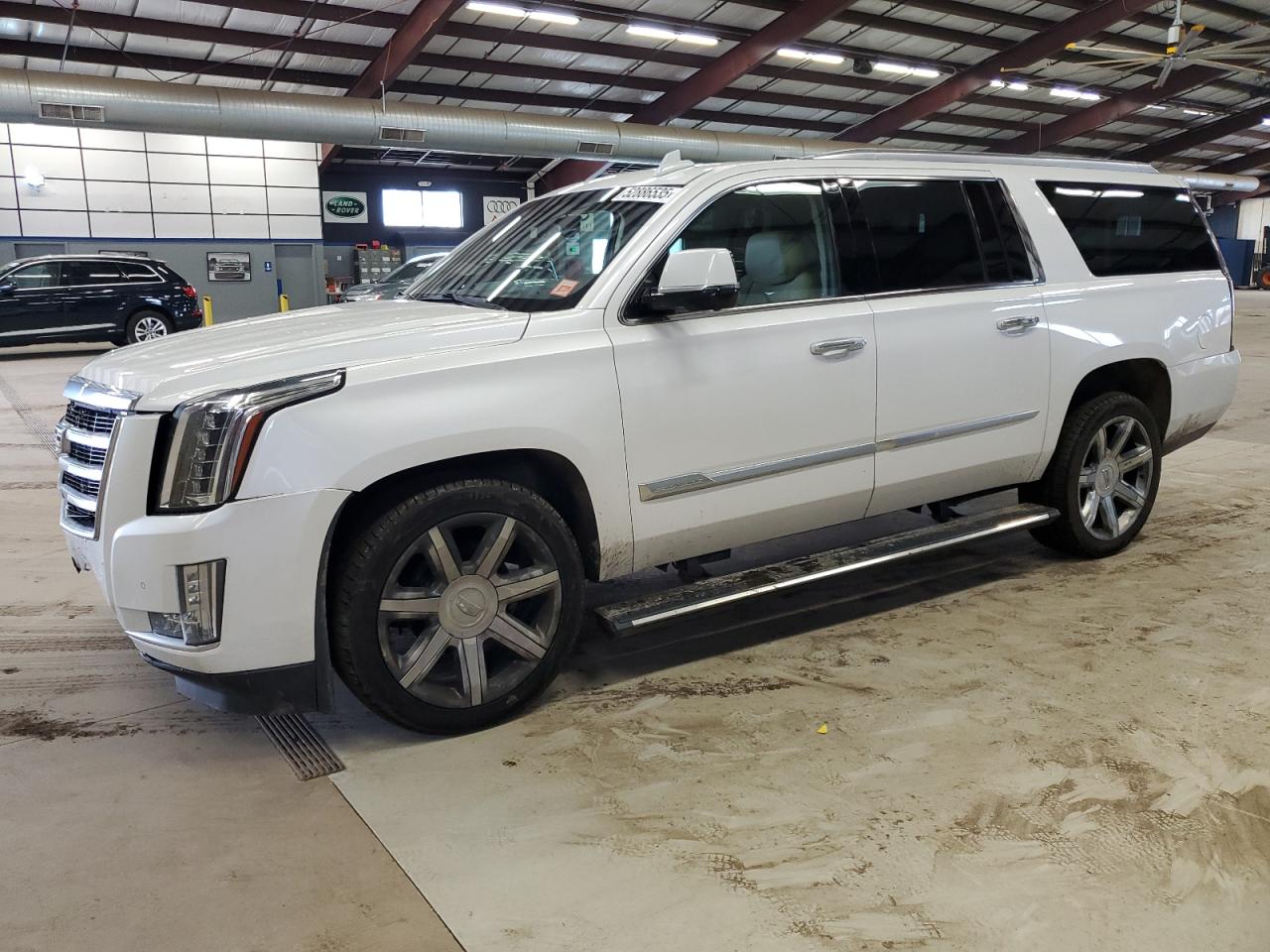 2016 Cadillac Escalade Esv Premium للبيع في East Granby، CT - Front End
