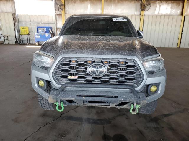  TOYOTA TACOMA 2022 Srebrny