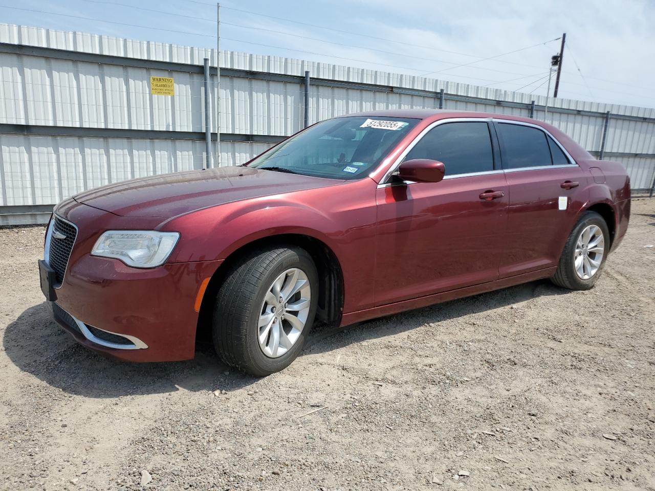 Mercedes, TX에서 판매 중인 2015 Chrysler 300 Limited - Water/Flood