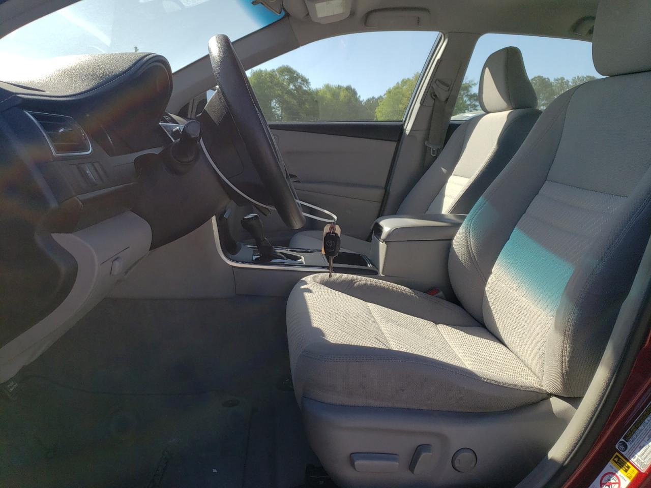 4t1bf1fk9hu667980 4T1BF1FK9HU667980 2017 Toyota Camry Le