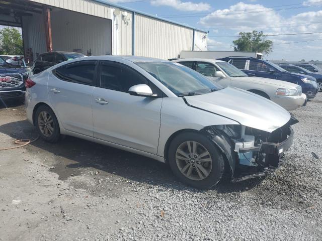  HYUNDAI ELANTRA 2018 Серебристый