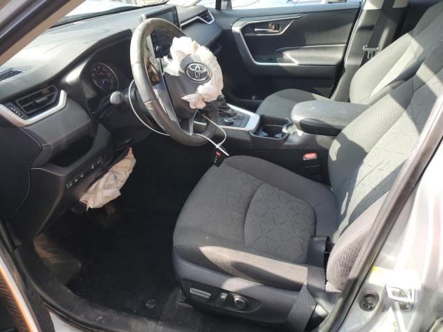 TOYOTA RAV4 2021 Srebrny
