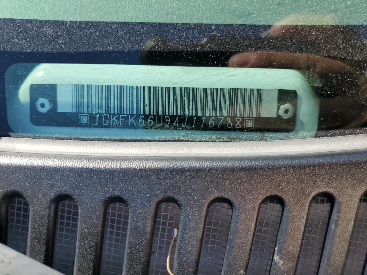 2004 GMC Yukon Xl Denali VIN: 1GKFK66U94J116738 Lot: 52642845