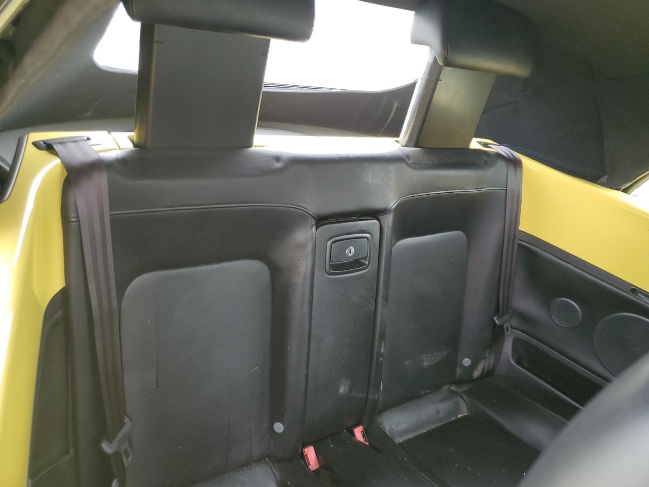 2007 Volkswagen New Beetle Convertible Option Package 1 VIN: 3VWRF31Y87M403112 Lot: 51576355