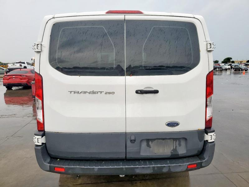  FORD TRANSIT 2018 Biały