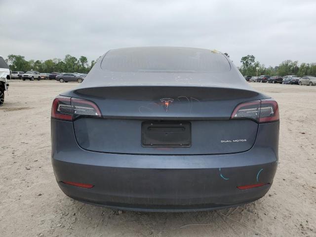  TESLA MODEL 3 2020 Серый