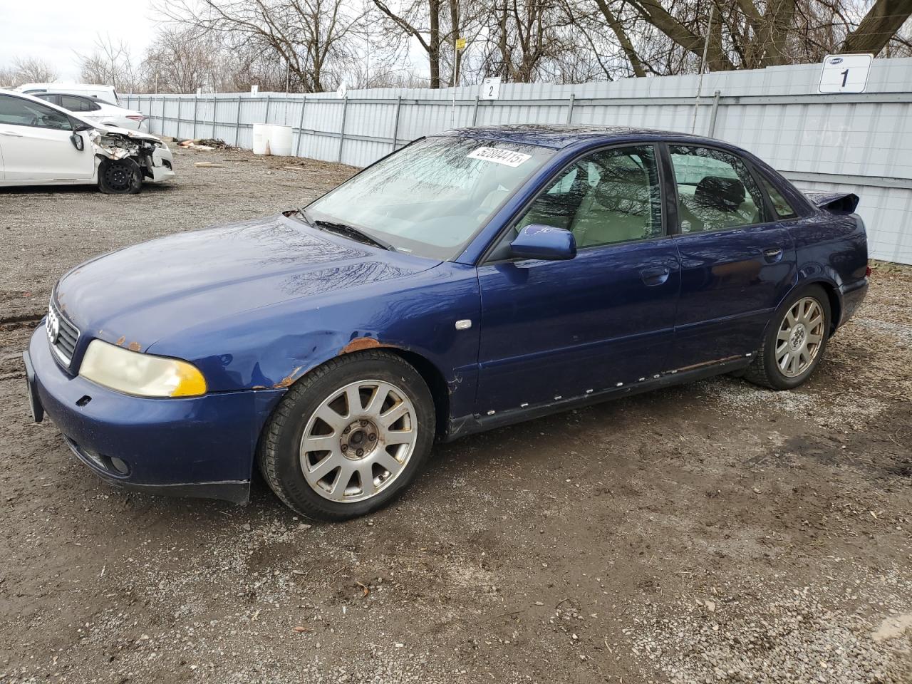 2000 Audi A4 1.8T Quattro en Venta en London, ON - Rear End