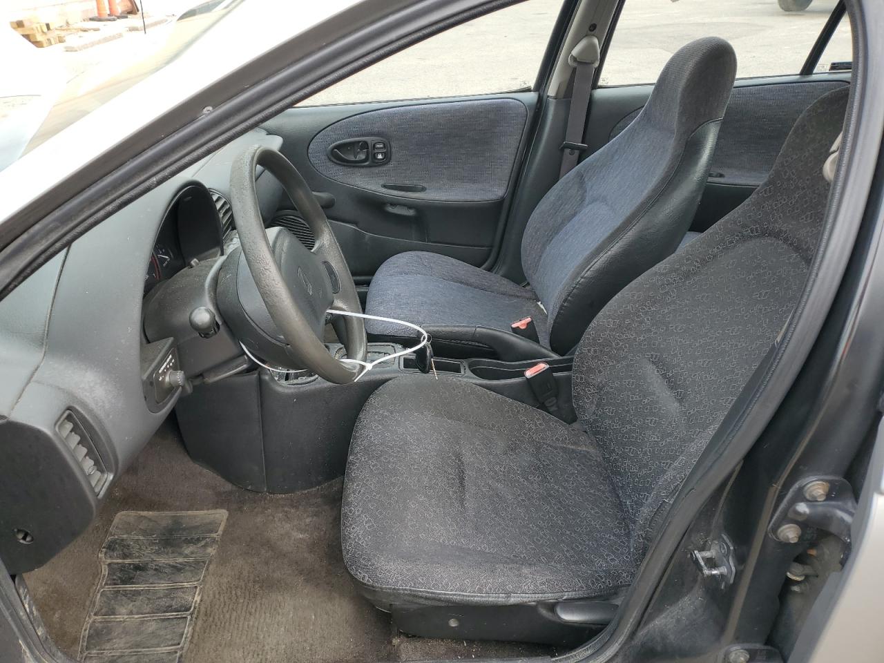 1999 Saturn Sl1 VIN: 1G8ZH5286XZ266266 Lot: 52543495