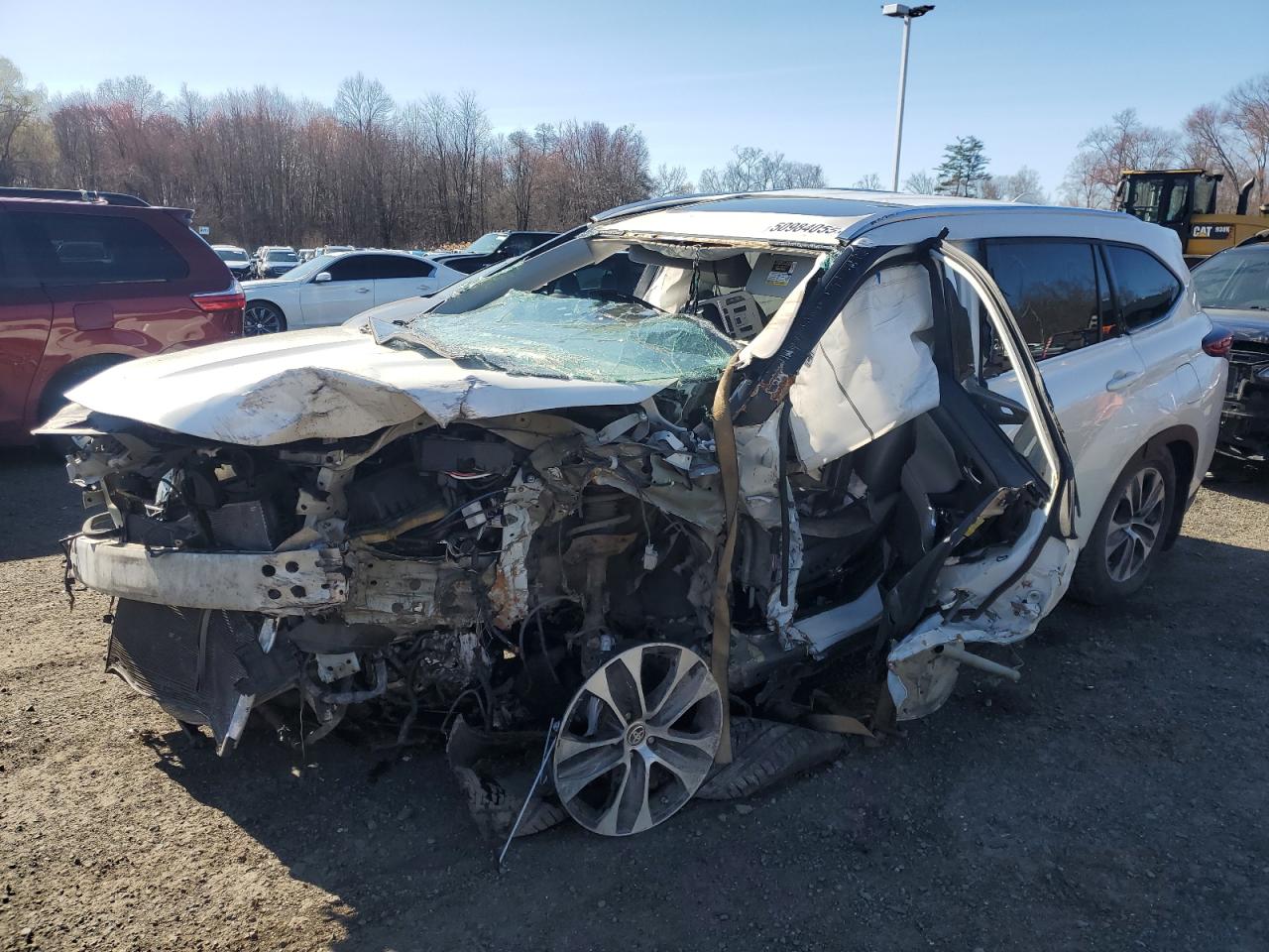 2020 Toyota Highlander Hybrid Xle for Sale in East Granby, CT - Rollover