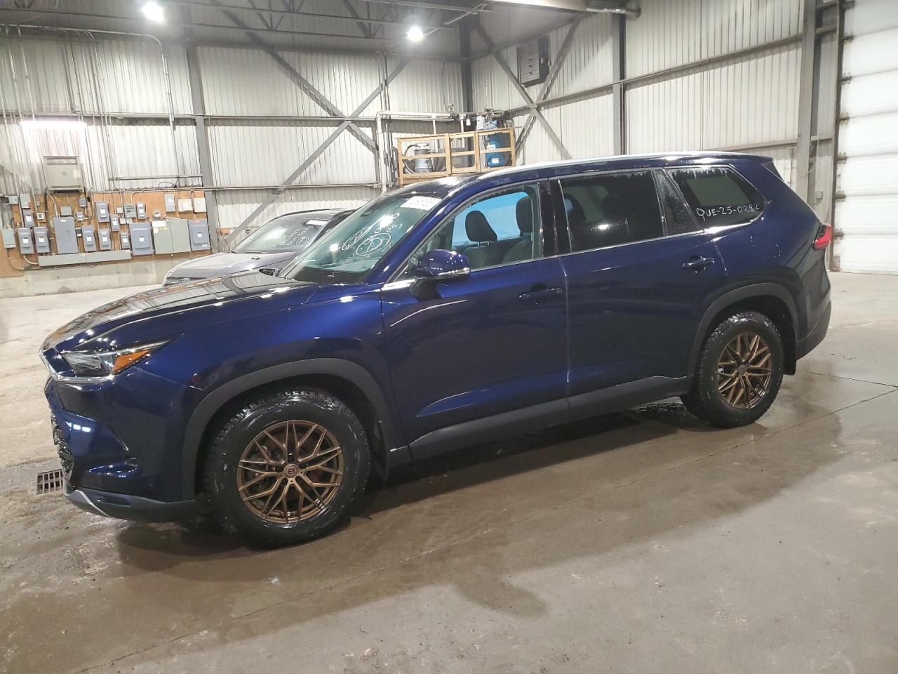 2024 Toyota Grand Highlander Xle de vânzare în Montreal-est, QC - Vandalism
