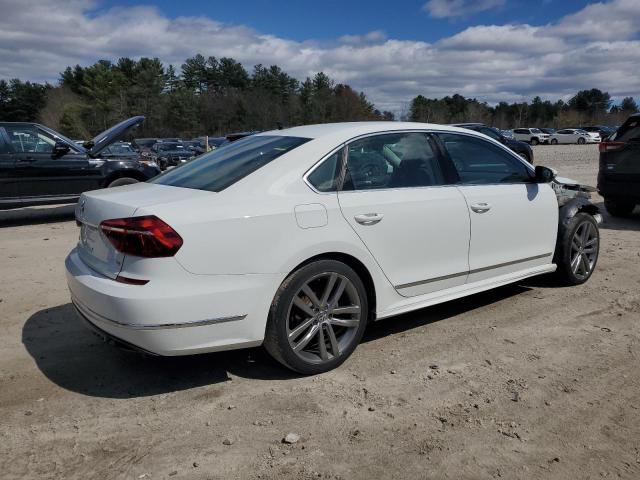  VOLKSWAGEN PASSAT 2017 Білий