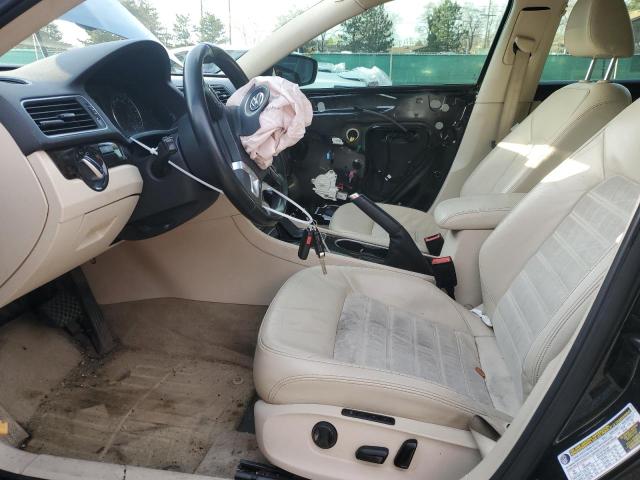 Седаны VOLKSWAGEN PASSAT 2014 Черный