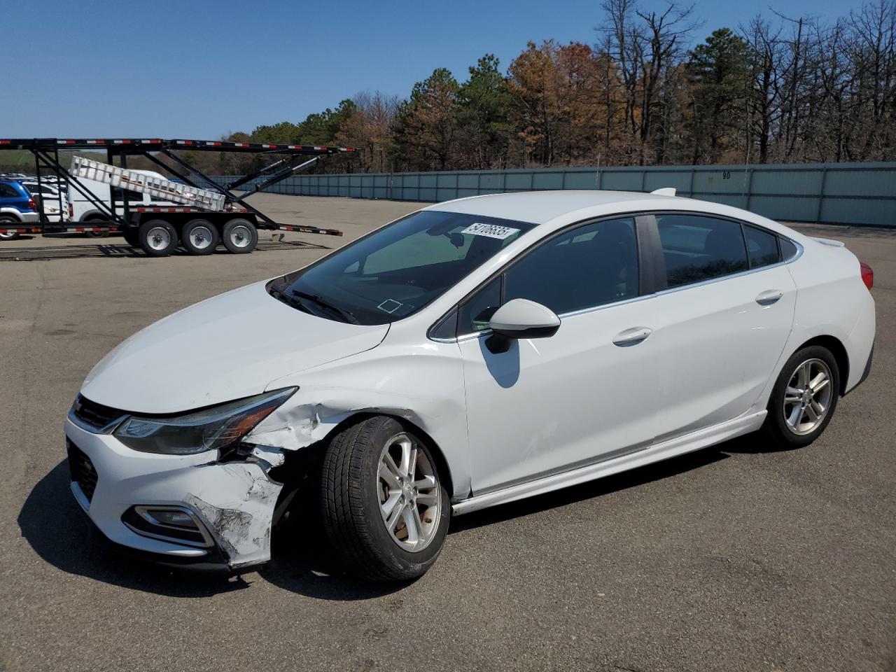 2017 Chevrolet Cruze Lt for Sale in Brookhaven, NY - Front End