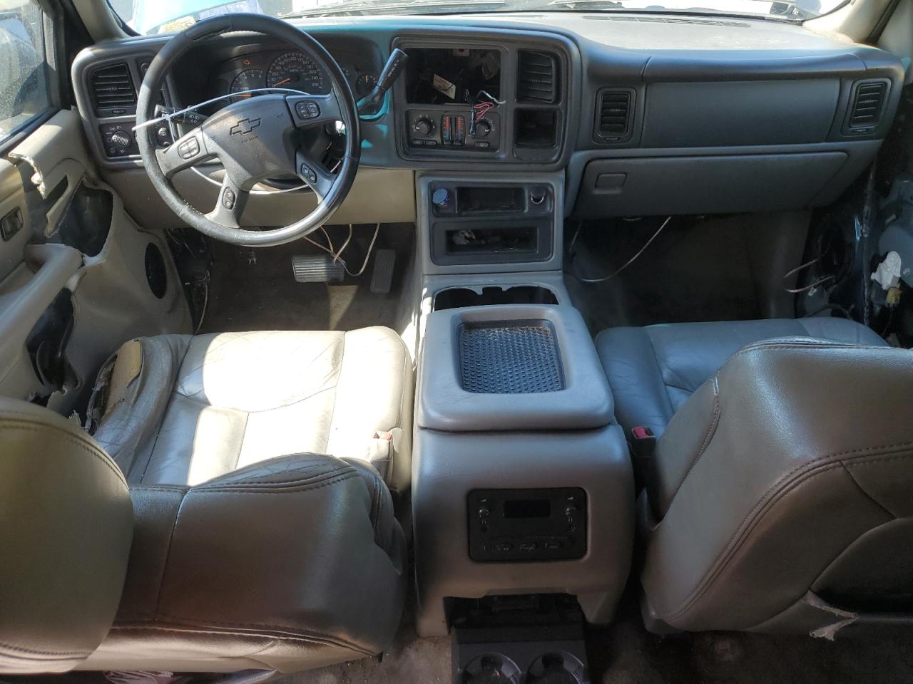 2005 Chevrolet Suburban K1500 VIN: 3GNFK16Z25G202817 Lot: 55101935
