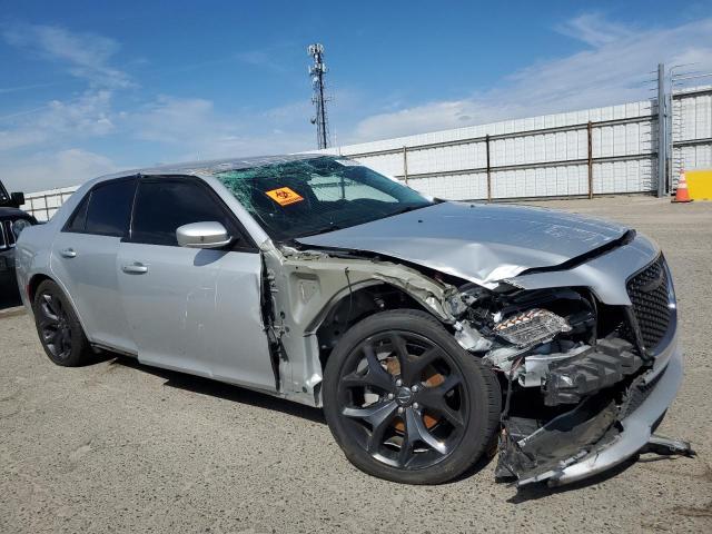  CHRYSLER 300 2021 Srebrny