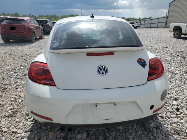 Hatchbacks VOLKSWAGEN BEETLE 2015 White