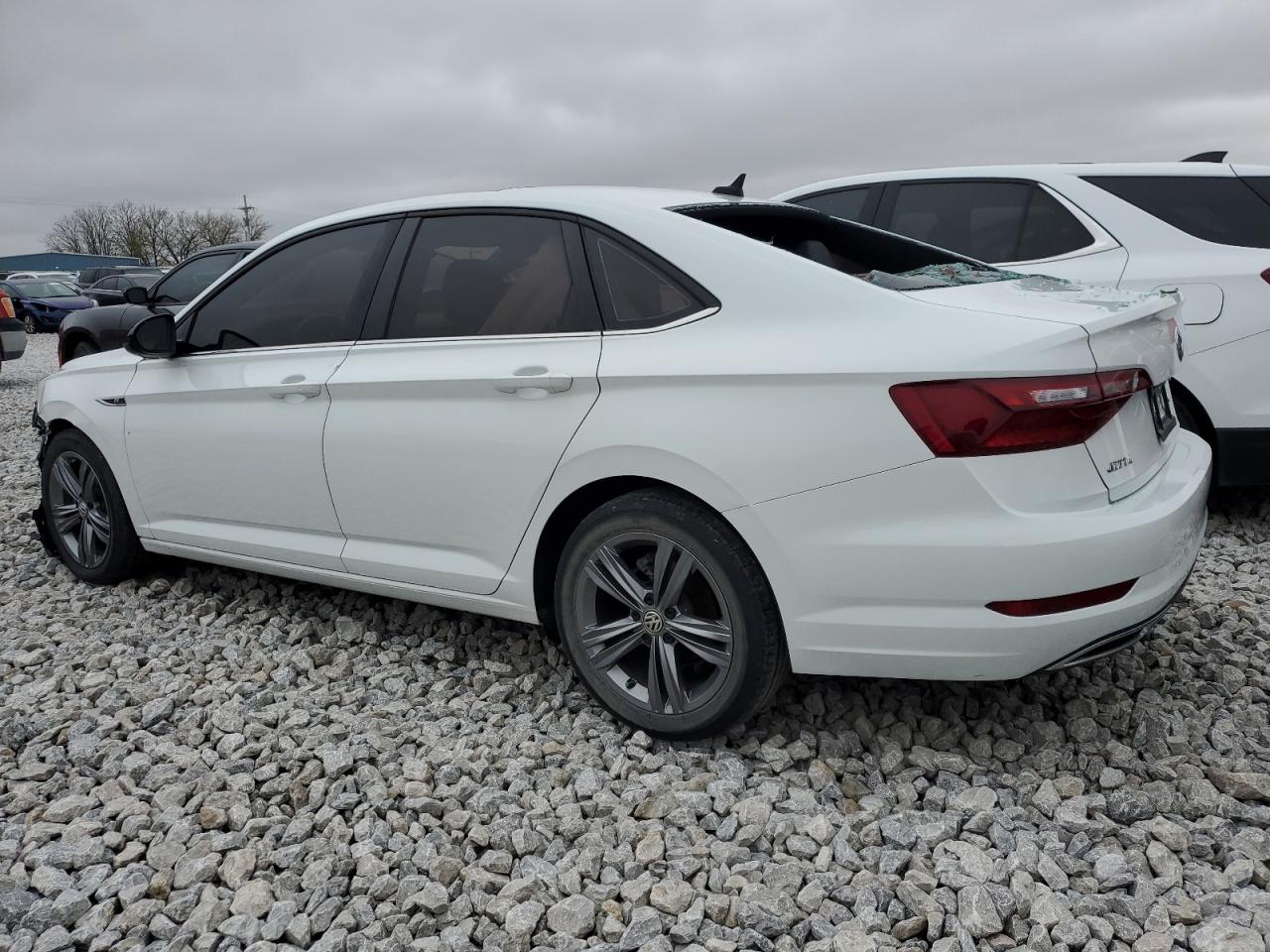 2021 Volkswagen Jetta - Image 2