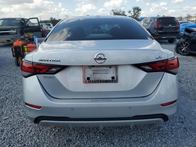  NISSAN SENTRA 2021 Srebrny