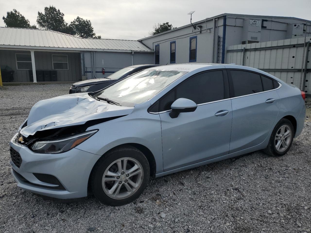 2017 Chevrolet Cruze Lt for Sale in Prairie Grove, AR - Front End