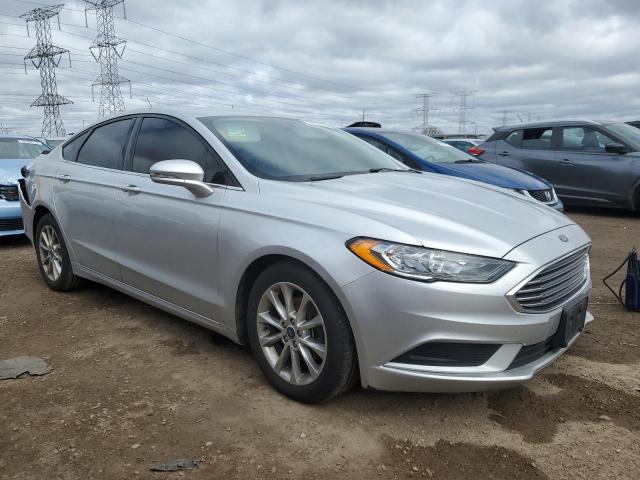 Седаны FORD FUSION 2017 Серебристый