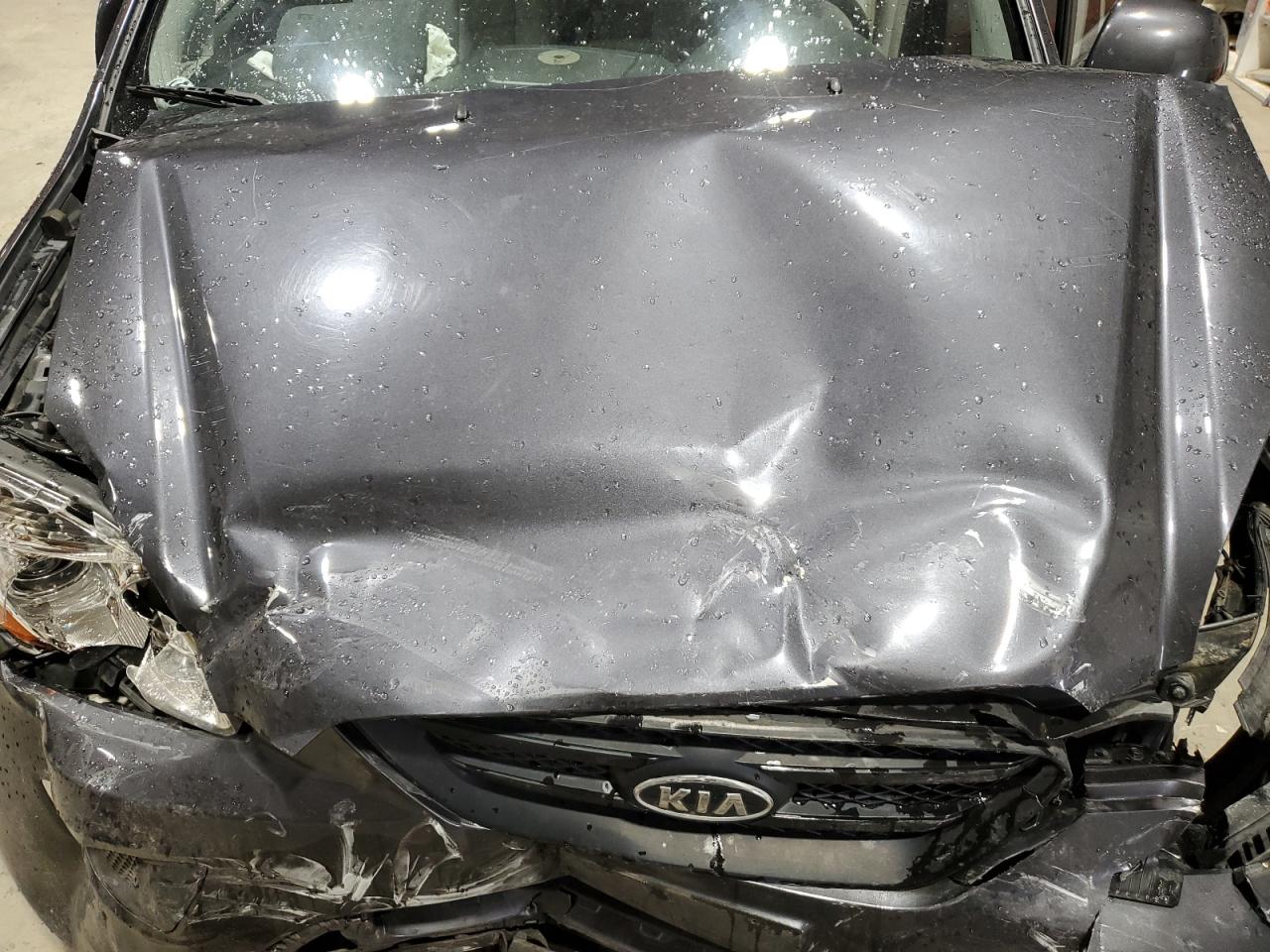 2007 Kia Rondo Lx VIN: KNAFG526077089989 Lot: 54616255