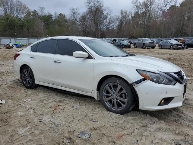  NISSAN ALTIMA 2018 Белы