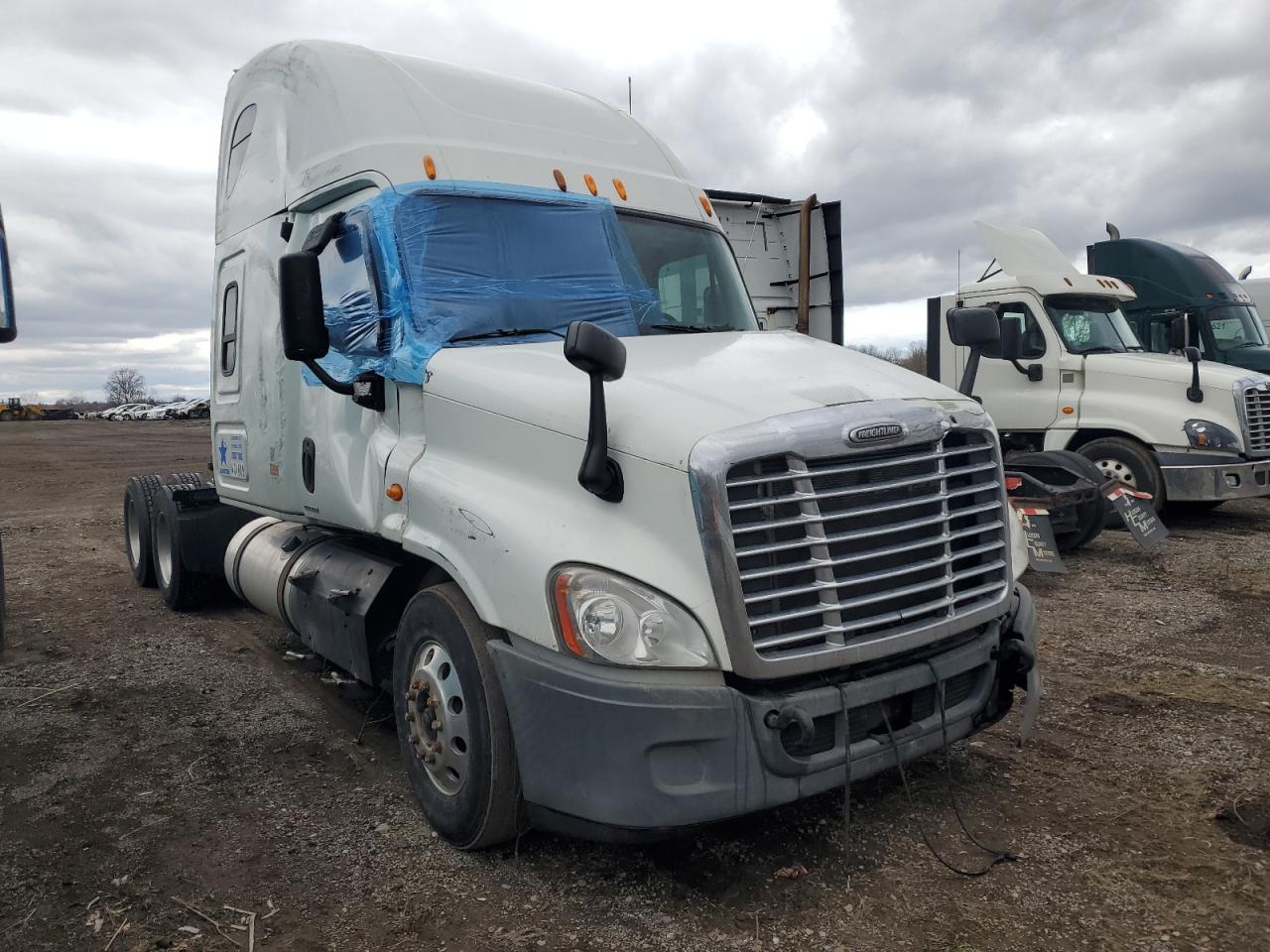 2012 Freightliner Cascadia 125 Semi Truck for Sale in Columbia Station, OH - Rollover