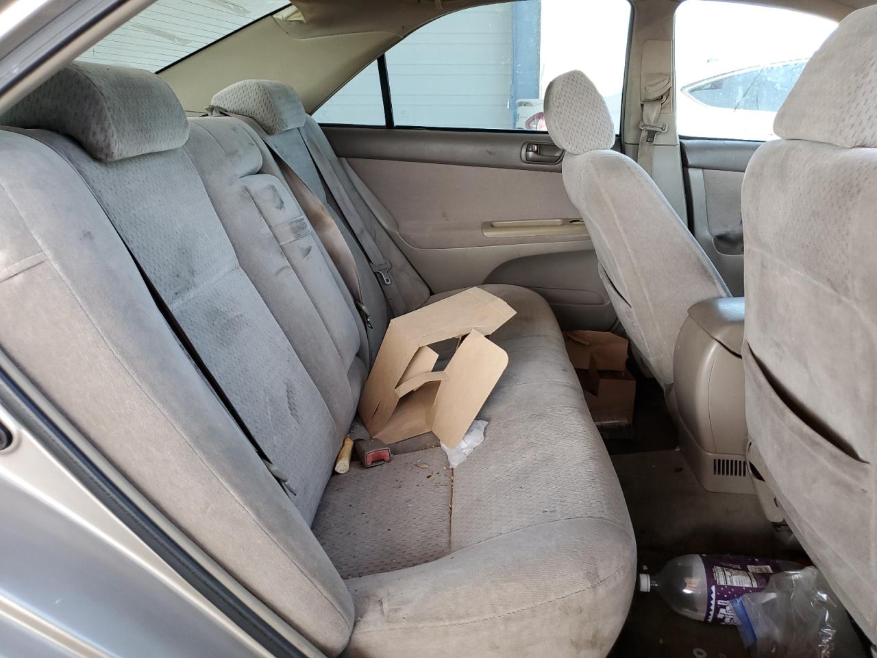 2003 Toyota Camry Le VIN: 4T1BE32K03U676774 Lot: 51339845
