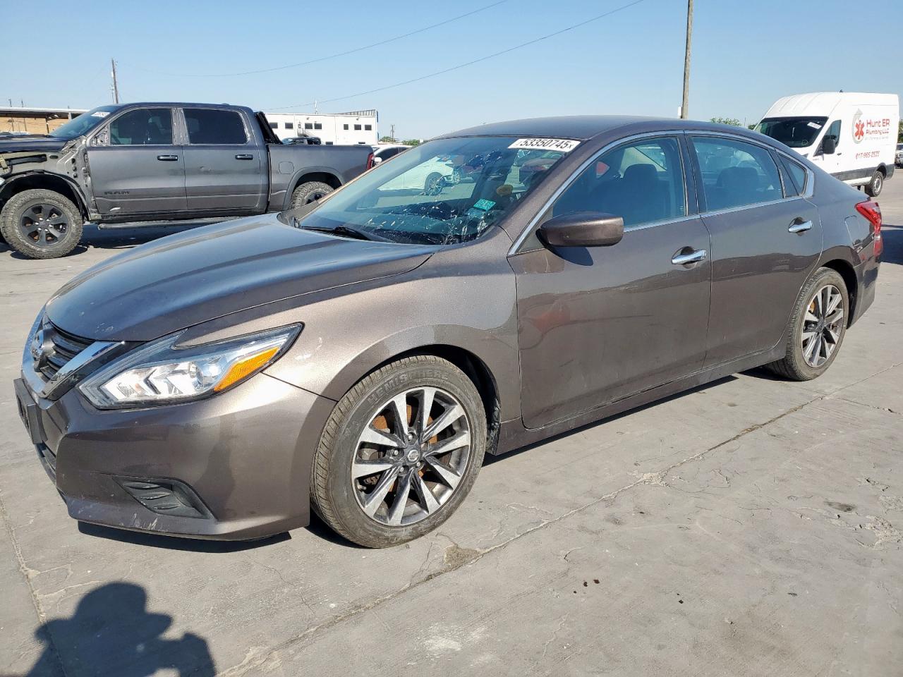 2017 Nissan Altima 2.5 for Sale in Grand Prairie, TX - Minor Dent/Scratches
