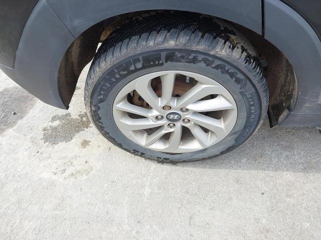 2015 HYUNDAI TUCSON SE