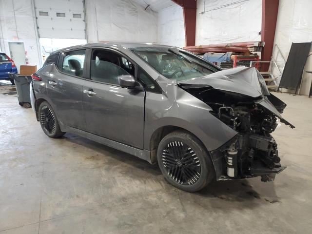  NISSAN LEAF 2024 Сріблястий