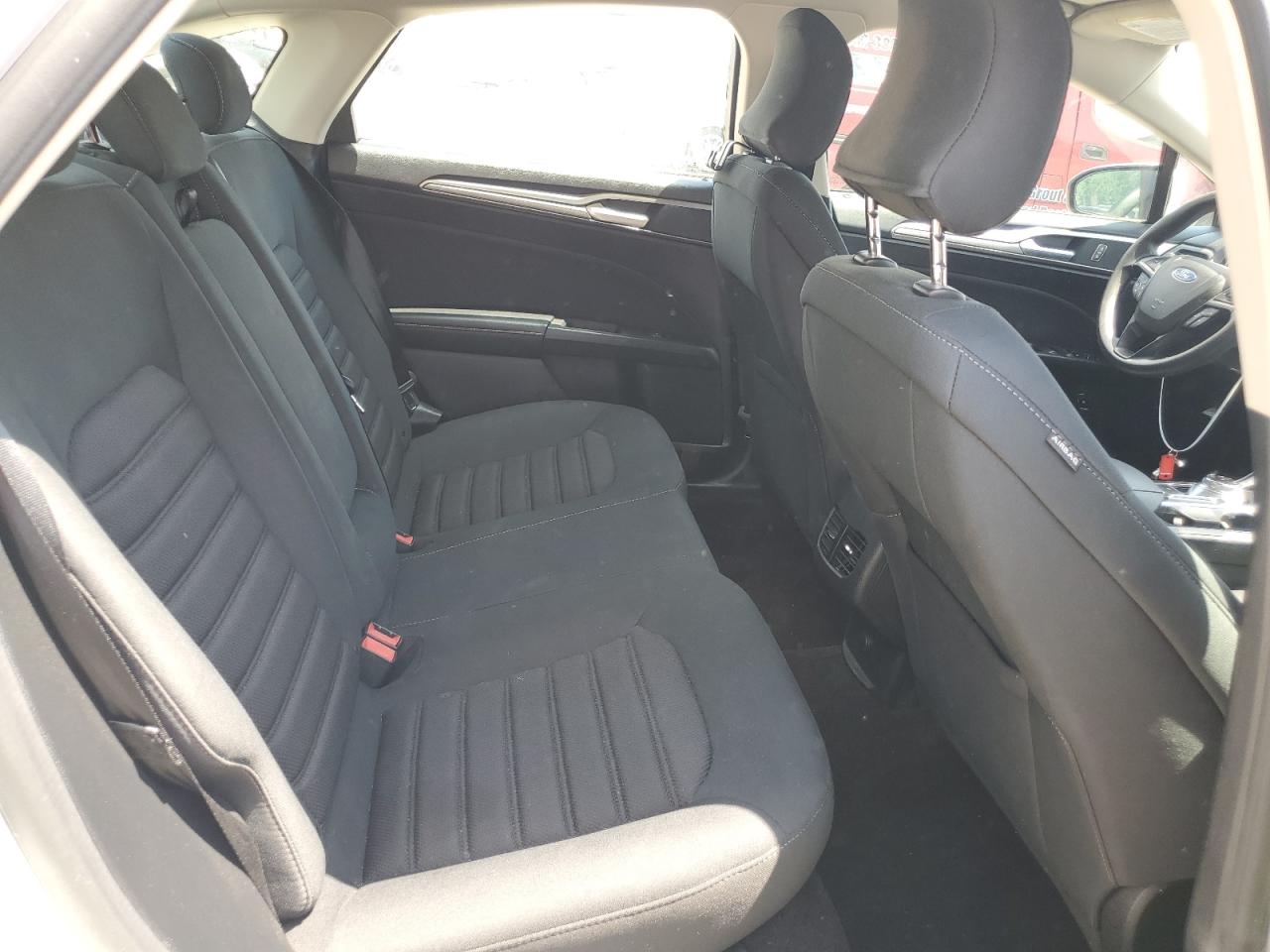 2019 Ford Fusion Se VIN: 3FA6P0LU6KR124853 Lot: 54024555