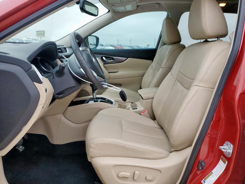  NISSAN ROGUE 2016 Красный