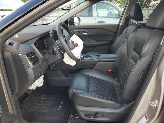  NISSAN ROGUE 2021 Srebrny