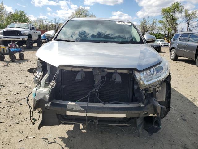  TOYOTA HIGHLANDER 2017 Srebrny