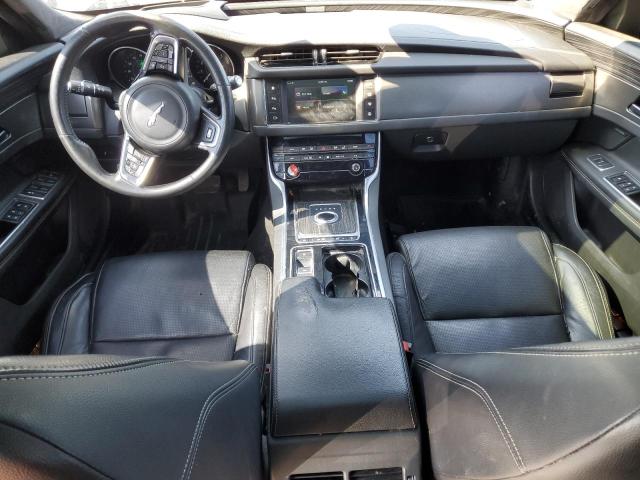 Sedans JAGUAR XF 2016 Szary