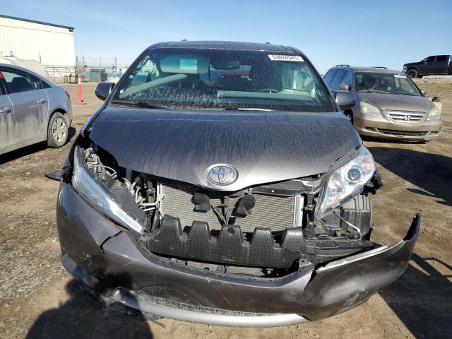 2016 TOYOTA SIENNA LE