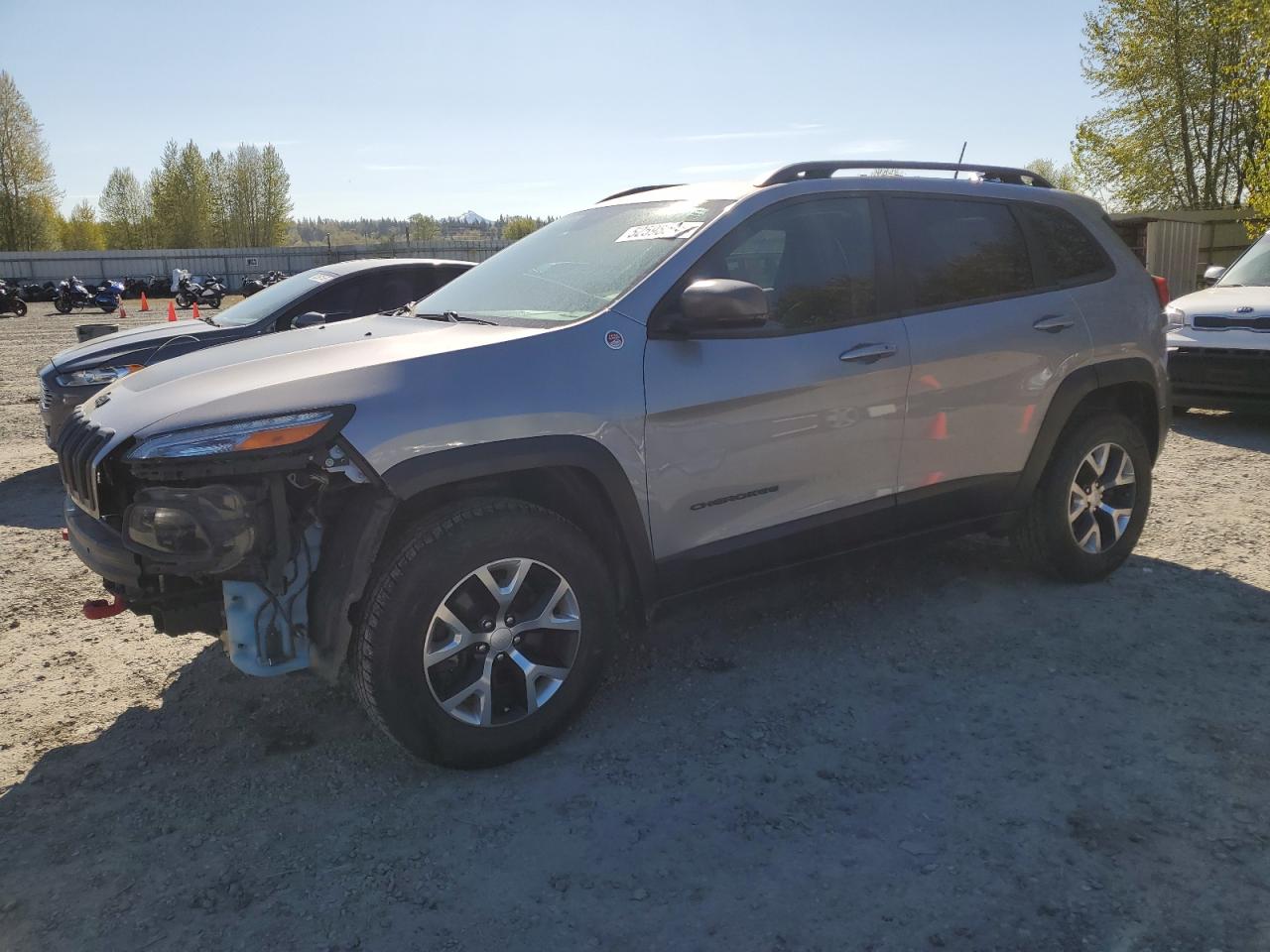 2018 Jeep Cherokee Trailhawk for Sale in Arlington, WA - Front End