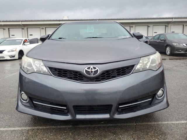 Sedans TOYOTA CAMRY 2014 Szary