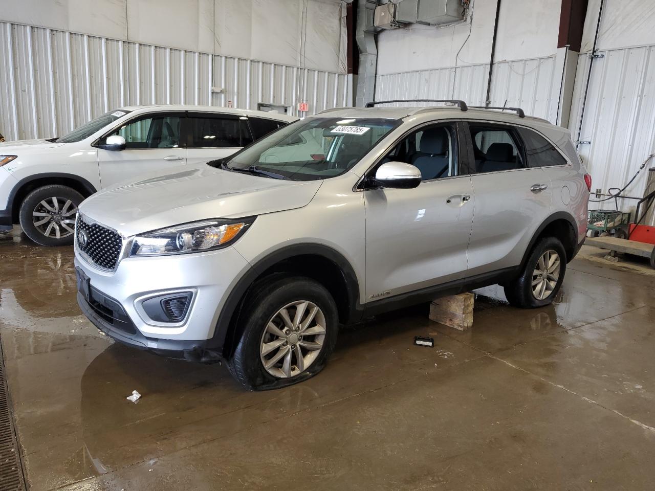 2017 Kia Sorento Lx for Sale in Franklin, WI - Vandalism