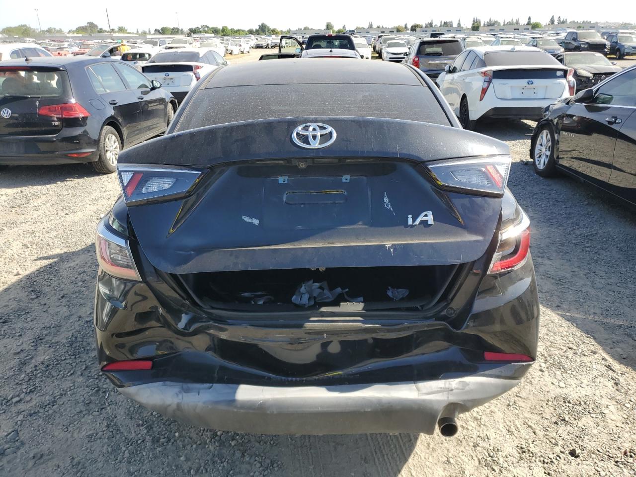 2017 Toyota Yaris Ia VIN: 3MYDLBYV5HY160804 Lot: 54270585