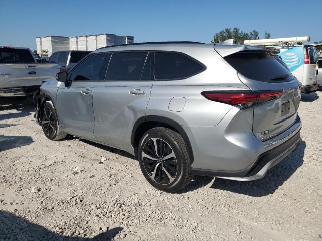  TOYOTA HIGHLANDER 2022 Silver