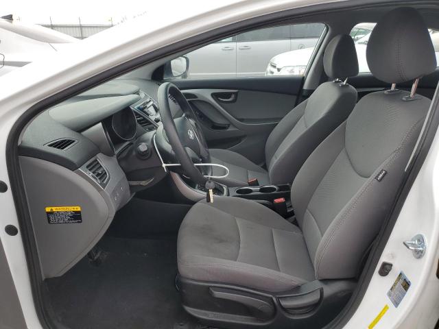 Седани HYUNDAI ELANTRA 2016 Білий