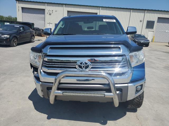 Pickups TOYOTA TUNDRA 2017 Granatowy