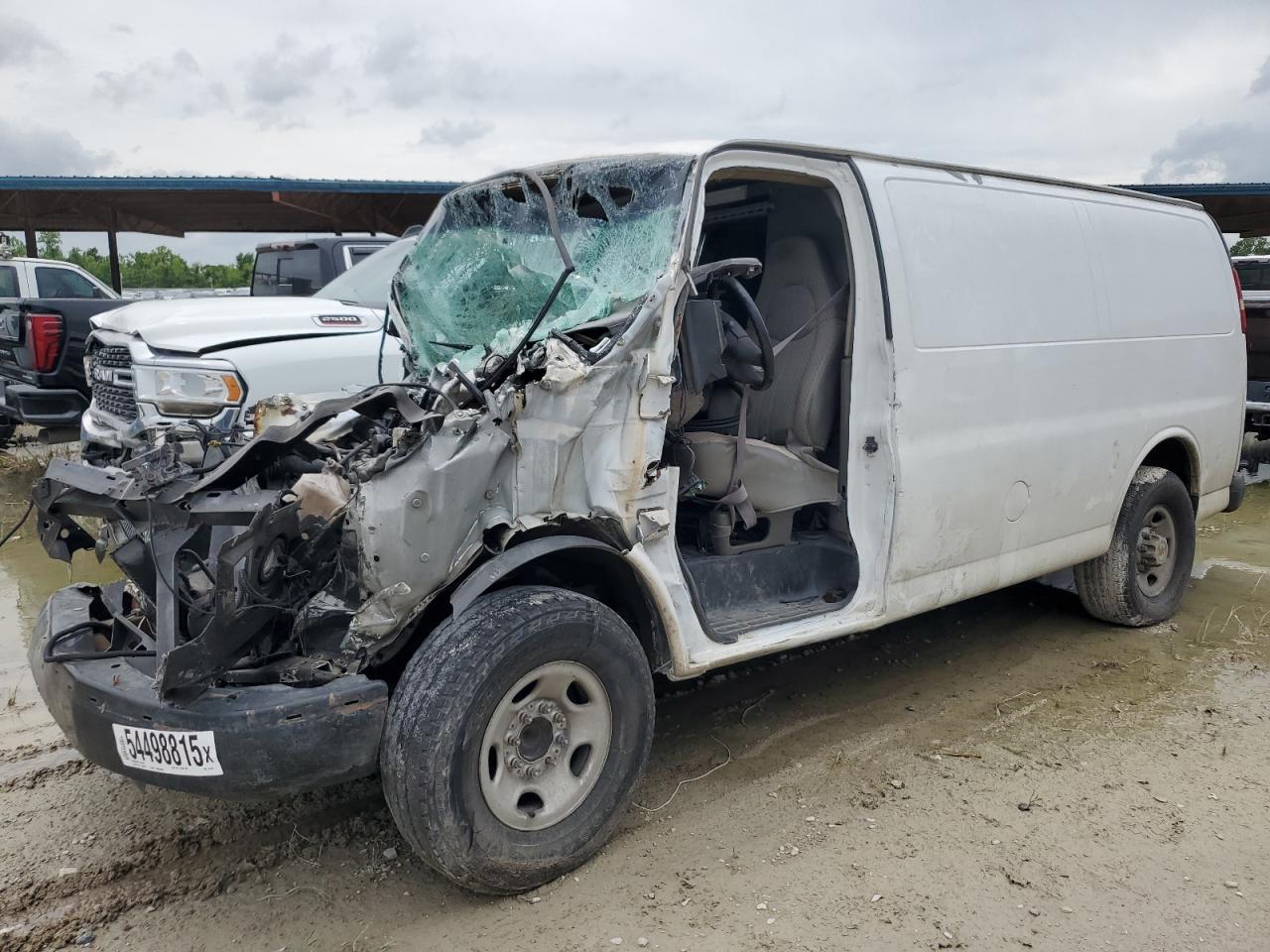2003 Chevrolet Express G2500 for Sale in Houston, TX - Front End