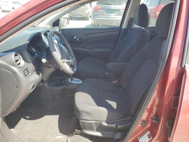  NISSAN VERSA 2017 Czerwony