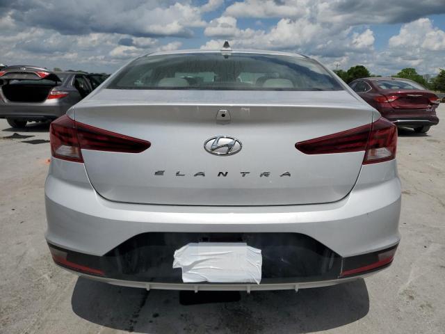  HYUNDAI ELANTRA 2019 Srebrny