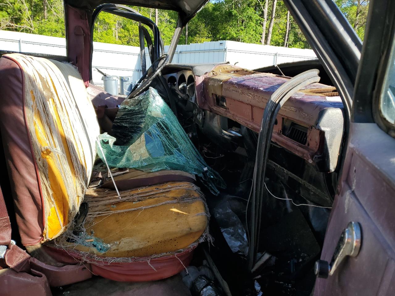 1984 Chevrolet C10 VIN: 1GCDC14H3EF309500 Lot: 51822925