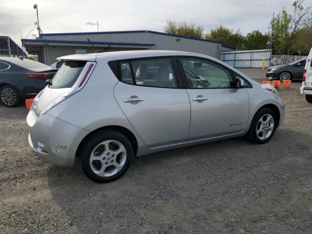 2011 NISSAN LEAF SV
